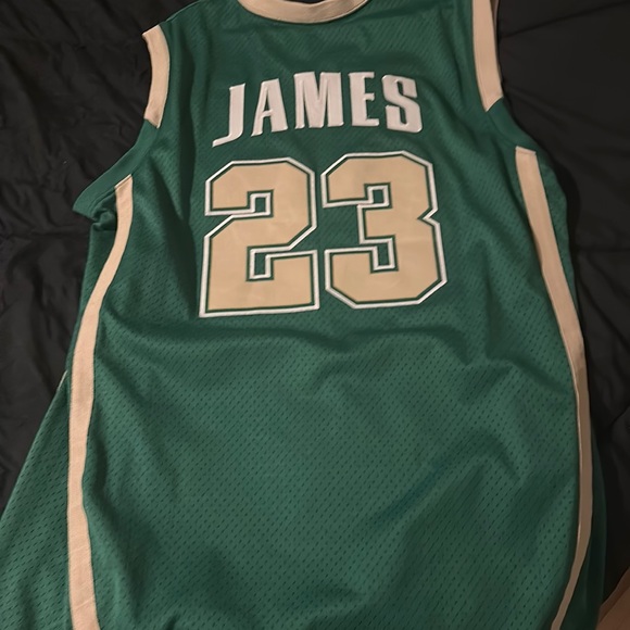 LeBron James high school jersey - Picture 1 of 2